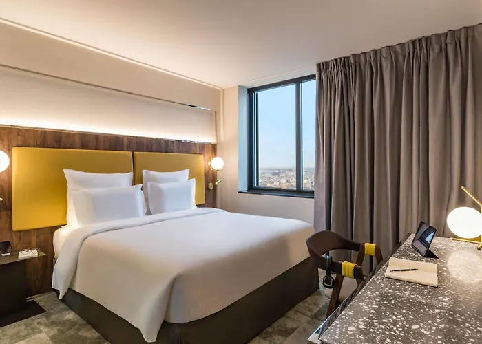 Pullman Paris Montparnasse Hotel